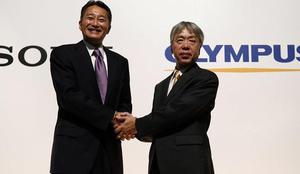 Japonska naveza: ali Sony rešuje Olympus ali samega sebe?