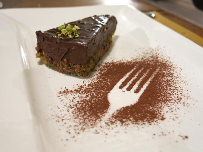 Čokoladno-pistacijeva torta | Foto: Miha First