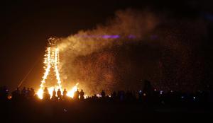 Festival Burning Man končal v plamenih (foto)