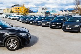 Razkrivamo: največja BLACK WEEK SALE akcija rabljenih vozil v Sloveniji!