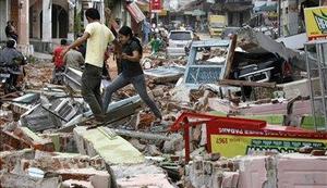 Na Sumatri po potresu že več kot 1000 mrtvih