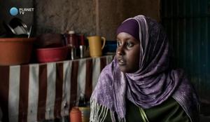 Somalijska deklica vseslovensko politično vprašanje (video)