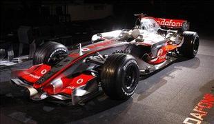 McLaren-Mercedes predstavil nov dirkalnik
