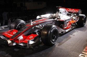 McLaren-Mercedes predstavil nov dirkalnik