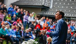 Pahor ob prazniku dela izpostavil pomen vprašanja družbene neenakosti