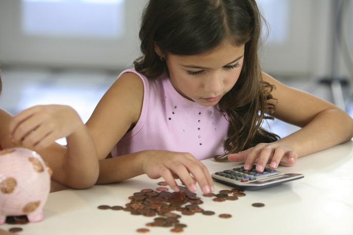 Otroci in denar | Foto Thinkstock