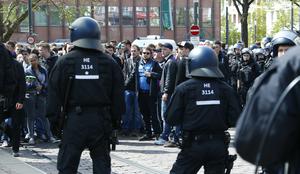 V Nemčiji 530 aretacij med nogometnim derbijem