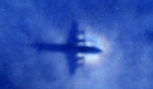 Let MH370 je bil namerno strmoglavljen v vodo, pravijo strokovnjaki