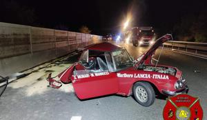Nesreča na avtocesti: trčila tri vozila, ena oseba izgubila življenje