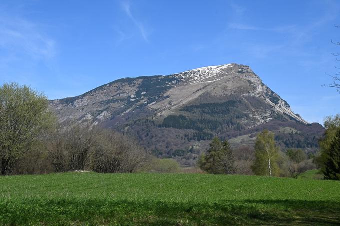 Pogled na Monte Stivo, do vrha je še dodatnih 800 višincev. | Foto: Matej Podgoršek