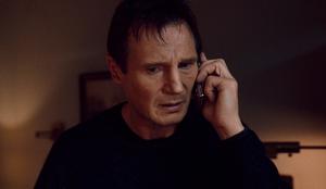 Liam Neeson že deset let grozi po telefonu! #video
