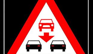 Vipavska hitra cesta zaradi prometne nesreče zaprta v smeri Razdrtega