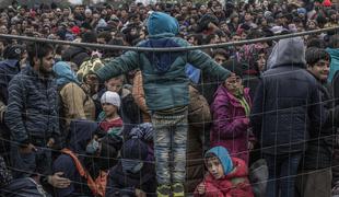 Slovenija in Hrvaška obljubili po 2.000 sprejemnih mest za begunce, Srbija 3.000, Avstrija 5.000