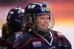 Pia Pren je na Švedskem spoznala nove hokejske dimenzije: To je povsem drug svet