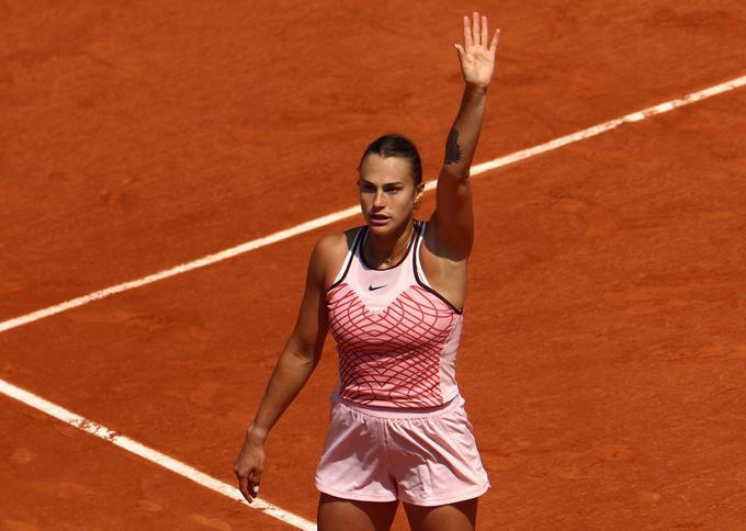 Arina si želi si pravih uspehov tudi na pesku. Do zdaj je osvojila dva turnirja na pesku. Obakrat je zmagala v Madridu. | Foto: Reuters