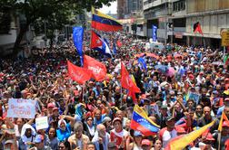 Venezuela: Guaido poziva k nadaljevanju upora proti Maduru #video