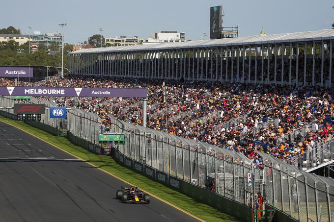V Avstraliji imajo radi F1. Tribune so bile polne že v petek. | Foto: Guliverimage
