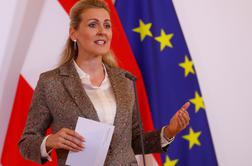 Avstrijska ministrica odstopila zaradi plagiatorske afere