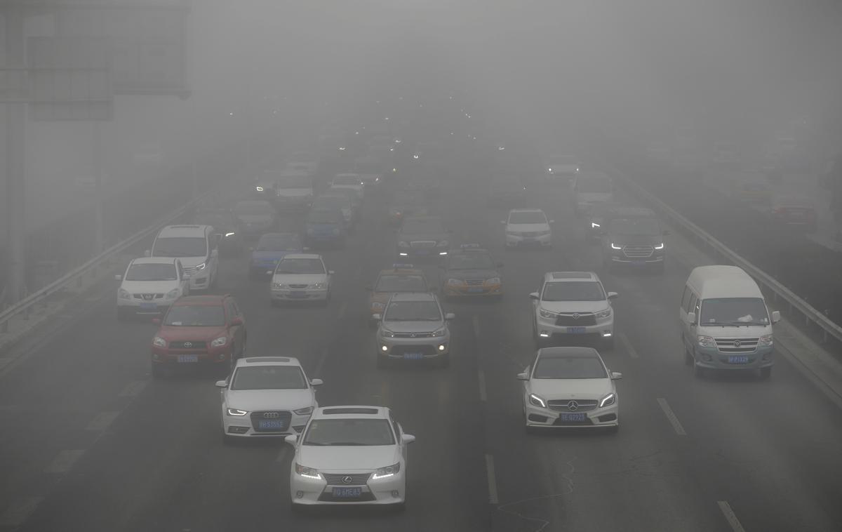 Kitajska promet smog |  Avstrijsko predsedstvo je še vedno odločeno, da dogovor doseže nocoj. Köstingerjeva je v večerni javni razpravi znova pozvala k prožnosti in napovedala nova prizadevanja za izboljšanje kompromisa. | Foto Reuters
